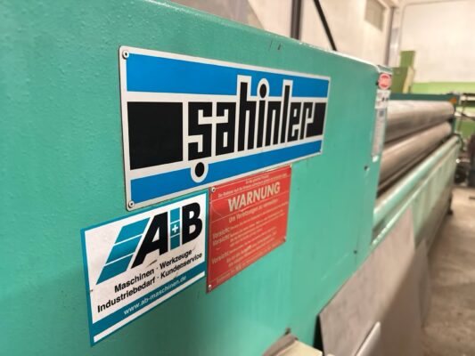 Dreiwalzenbiegemaschine Sahinler MRM-S 3050 × 180